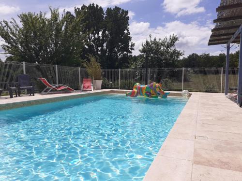 Montclera House | Relax at Gite Ramana: Family-Friendly with Pool Access