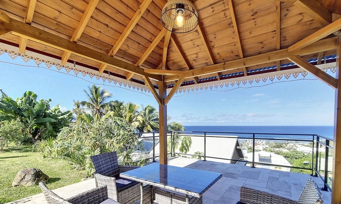 Grand Bois Cottage | Relaxing Gïte Réunion Paradis with Pool & Sea View