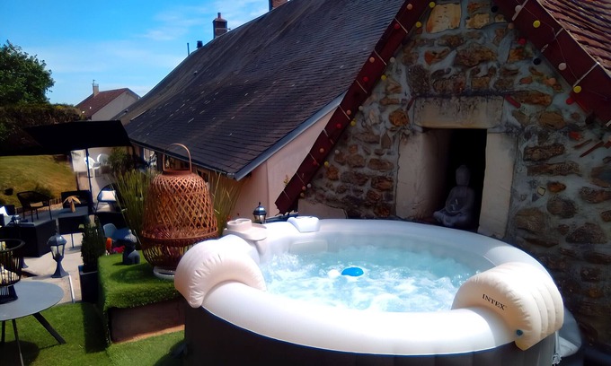 Rouvres-les-Bois Cottage | Inviting Gite Rouvres-les-Bois with Private Pool & Spa