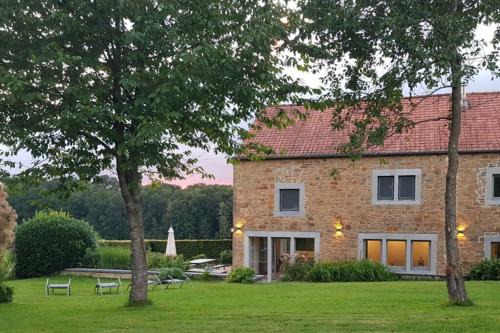 Havelange House | Pet-Friendly Gite Rural '21 Bonnes Raisons' with Ocean View