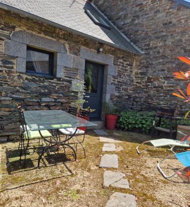 Laniscat Apartment | Unique Maisonnette in Central Brittany with Pet-Friendly Options
