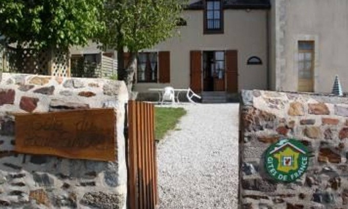 Saint-Leonard-des-Bois Cottage | Idyllic Gite Saint-Léonard-des-Bois: 3 Bedrooms & Spa
