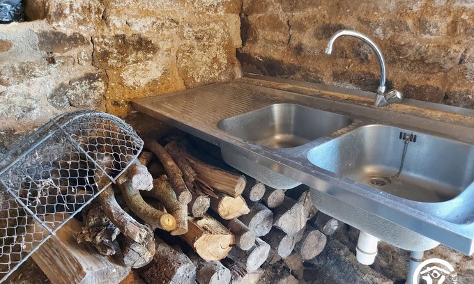 Saint-Mars-sur-Colmont Cottage | Inviting Gite Saint-Mars-sur-Colmont with Spa & Breakfast