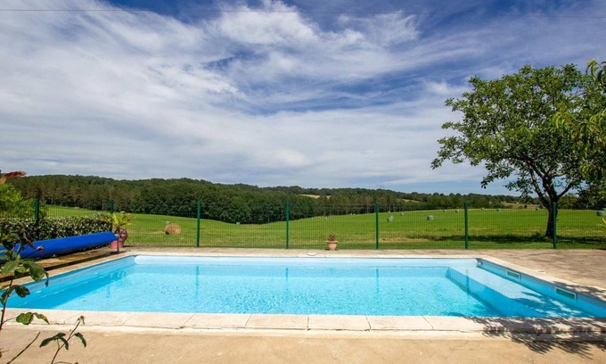 Saint-Rabier Cottage | Cozy Gite Saint-Rabier with Pool & Family-Friendly Amenities