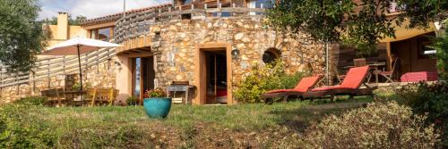 Velieux House | Gite Soyez: Oceanfront Retreat with Pool & Pet Friendly