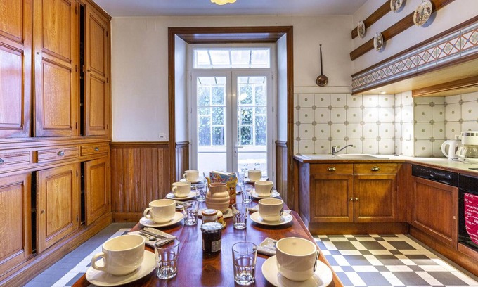 Thiezac Cottage | Spacious Gite Thiézac: Family-Friendly Getaway with Spa