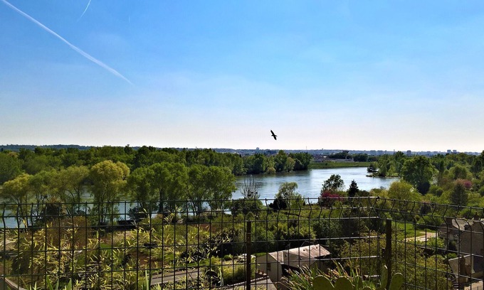 Rochecorbon Cottage | Idyllic Gite Troglodyte Atypique with Loire View & Breakfast