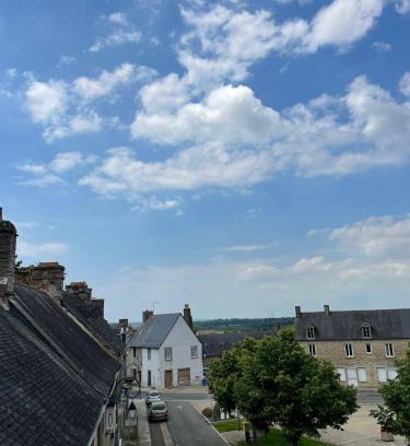 Saint-Ouen-La-Rouerie House | Pet and Child Friendly Gite - Val Couesnon Awaits You