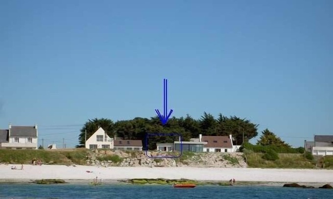 Ploudalmezeau House | Pet-Friendly Gite with Ocean View and Water Activities