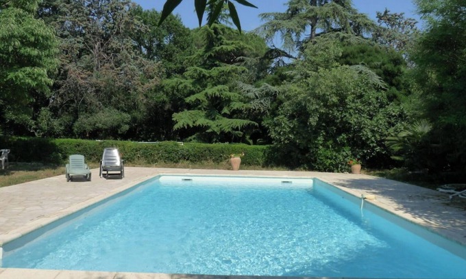 Costieres House | Characterful Gite in a Vineyard with Private Pool & Breakfast