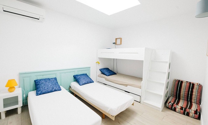 Bessan House | Private Pool Retreat near Cap d'Agde: Family-Friendly Escape