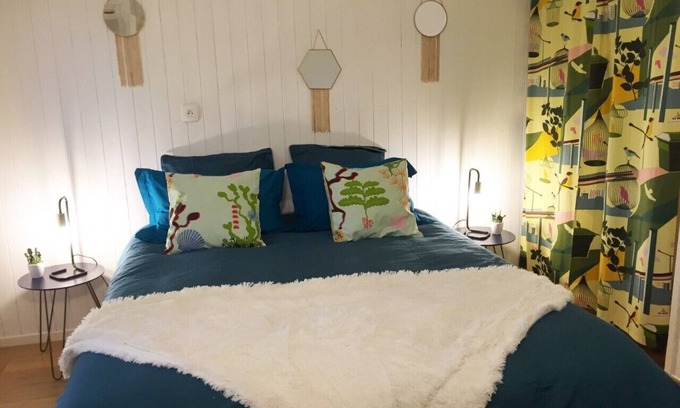 Curbans Apartment | Gîte with Lake Curbans View & Pool for Memorable Getaways