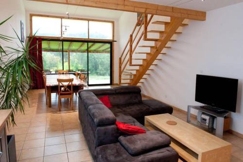 Entrepierres House | Relax at Gîtes L Aousière: Oceanview & Family Friendly