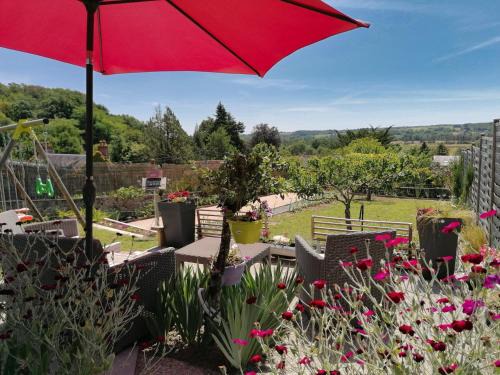 Bourre House | Family-Friendly Retreat at Gites les petits Châteaux