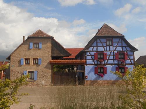 Epfig House | Family-Friendly Gites Les Petits Tisserands - 4-Star Retreat