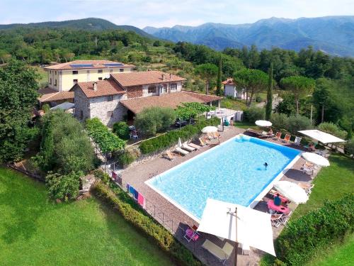 Bagnone House | Discover Giunasco: Pool, Breakfast & 9/10 Guest Rated Stay