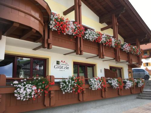 Zoeblen House | Guest Rated 10/10: Glätzle's Ferienhaus with Spa & Kitchen