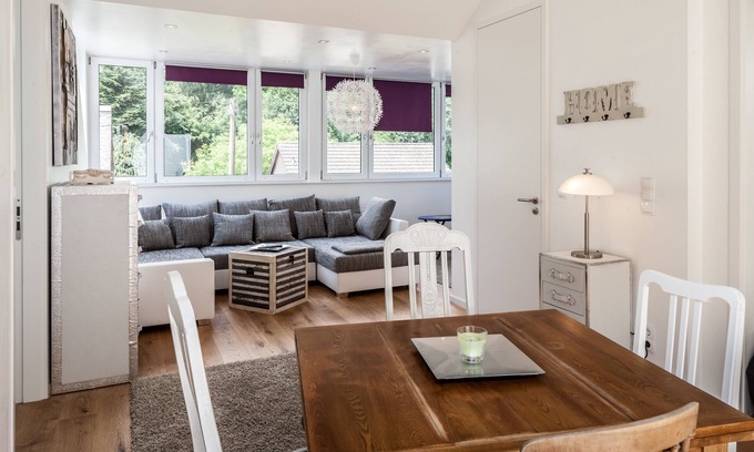 Wiesbaden Apartment | Pet-Friendly GL Apartmenthouse with Spa & Breakfast Options