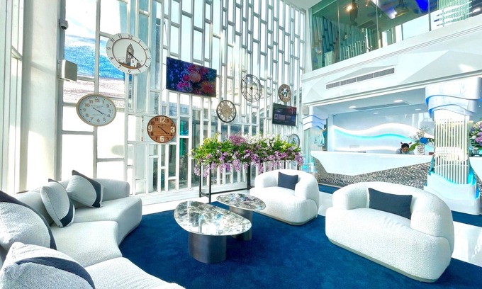 Khon Kaen Hotel | Inviting Glacier Hotel Khon Kaen with Pool & Family Amenities