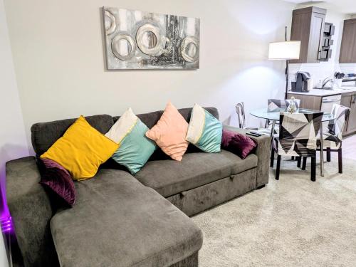 Northwest Calgary Apartment | Glacier Ridge 1 bedroom haven