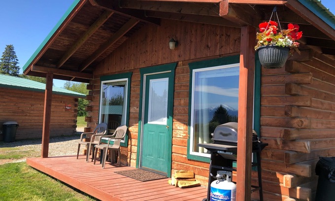 Kachemak Cabin | Discover Glacier View Cabins: Pet-Friendly Studio Retreats