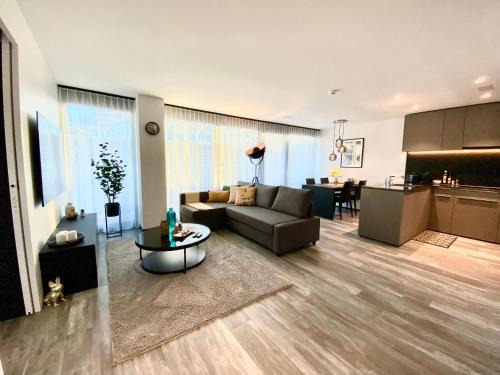 Uster District Apartment | Stylish GLAD Spot in Zurich - Central Location & Netflix