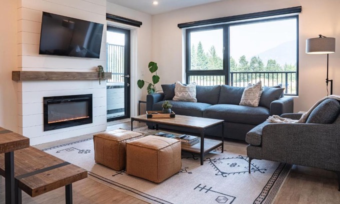 Revelstoke Apartment | Experience Glades and Greens by Revelstoke Vacations