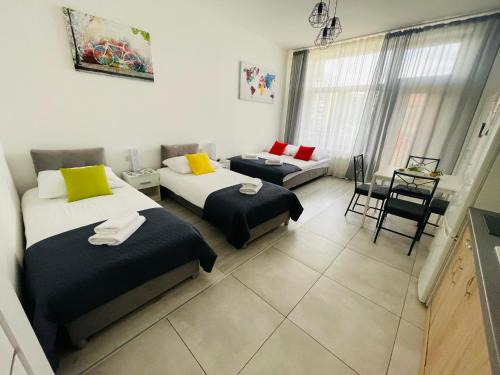 Zator House | Guest Rated 10/10: Gladiator Noclegi with Family Amenities