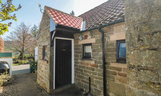 Great Fryup Dale Cottage | Welcoming GLAISDALE: Pet Friendly Holiday Cottage Retreat