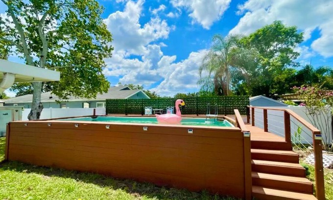 Pinellas Park House | Glam Paradise Pool Home: Family-Friendly & Pet Friendly!