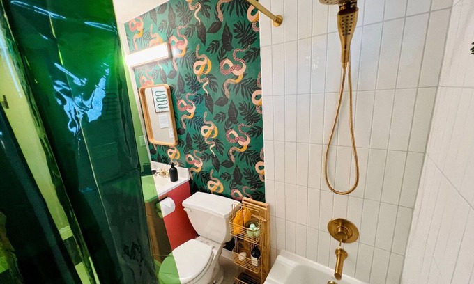 South Westside House | Elegant 1BR PRIVATE SUITE near Downtown - Pet Friendly & Accessible