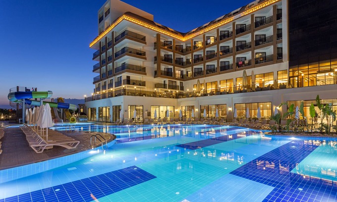 Side Resort | Indulgent Glamour Resort & Spa - All Inclusive Experience