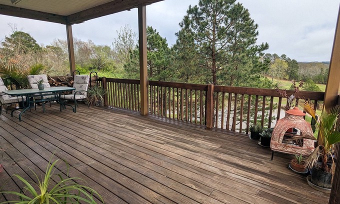 Oden RV Rental | Experience Eclipse Views from Our Unique Glamping Deck