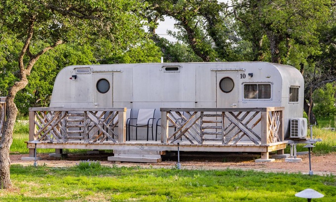 Spicewood House | Unique Glamping Experience at The Trailette in Spicewood