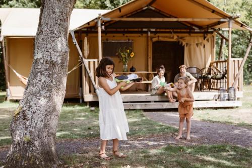 Vierhuizen Other | Experience Glamping Lauwersmeer: Pet-Friendly Retreat