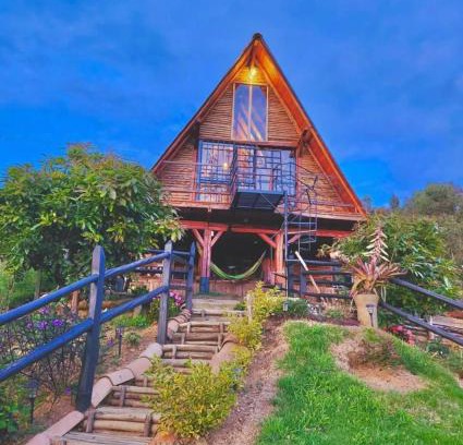 San Pedro Other | Pet-Friendly Glamping Milagros with Relaxing Hot Tub