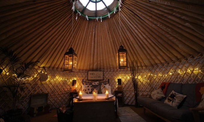Vobster RV Rental | Experience Glamping on the Hill: Guest Rated 9.8/10 Stay