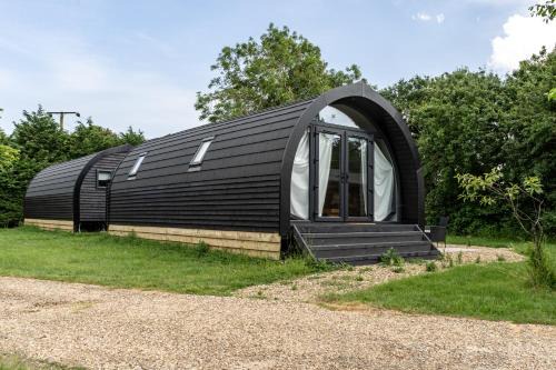 Cratfield House | Unique Glamping Pod at Holly Tree Barns for Families