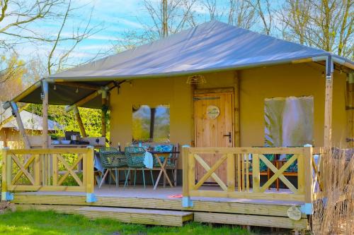 Grou Other | Experience Glamping at Safarilodge 'Grutte Fiif' with Pool