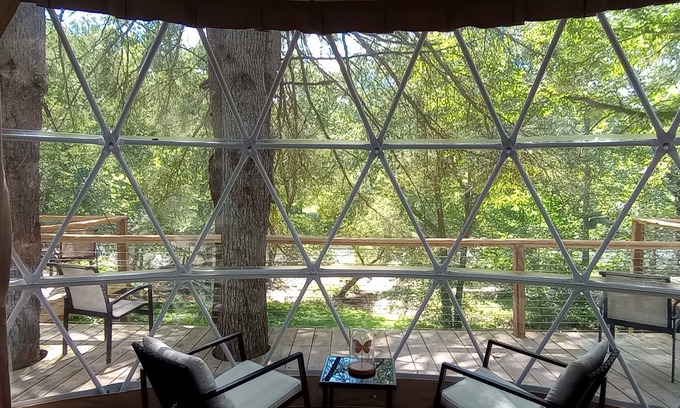 Sutton Resort | Discover GlampOut Resort - Elk River: Guest Rated 9.6/10