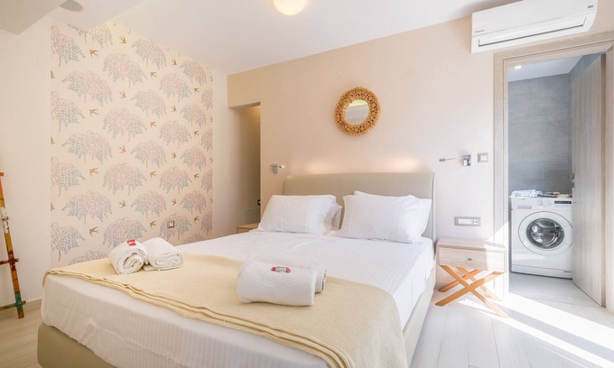 Daratsos Apartment | Glaros Casa - Inviting Garden Retreat by the Beach