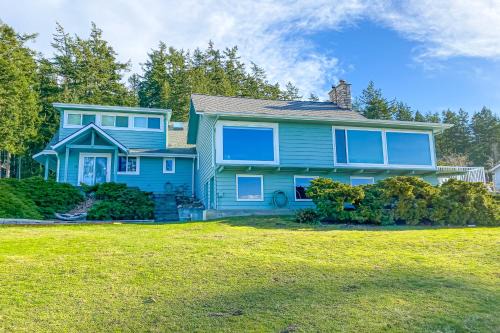 Lopez Island House | Family-Friendly Gleeson's Bay House: Guest Rated 9.8/10