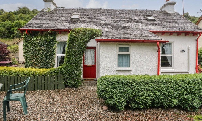 Fort William House | Cozy Glen Nevis Cottage with Open Fire & Pet-Friendly Stay
