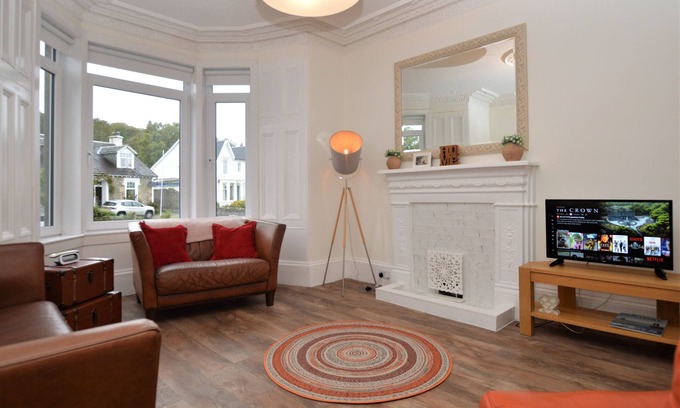 Kilmun Apartment | Glen Oirig: Upper Level Apartment with Scenic Sea Views