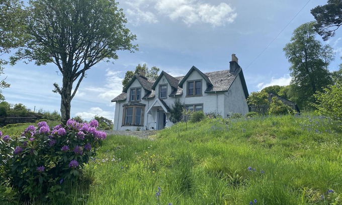 Gruline Bed & Breakfast | Glenaros Lodge: Guest Rated 10/10 with Breakfast Included