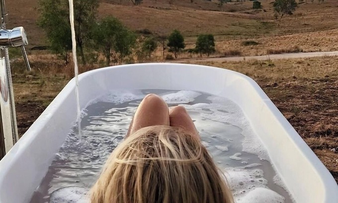 Windeyer Hotel | Unwind at Glenayr Farm: 10/10 Rated with Pool & Spa