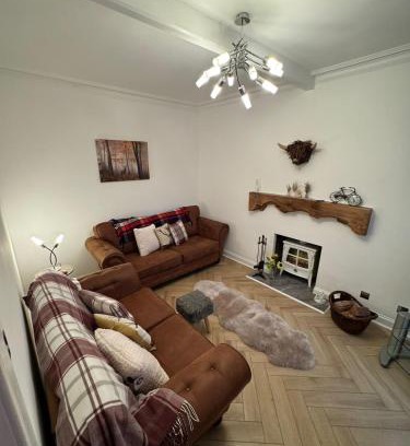 Blairgowrie House | Glenburn Cottage