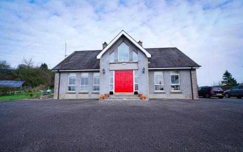 Lisnagunogue Bed & Breakfast | Pet-Friendly Glenburn Galgorm Bed & Breakfast - Rated 10/10