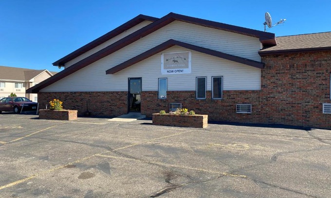Glendive Hotel | Pet-Friendly Glendive Lodge: Family and Wheelchair Accessible