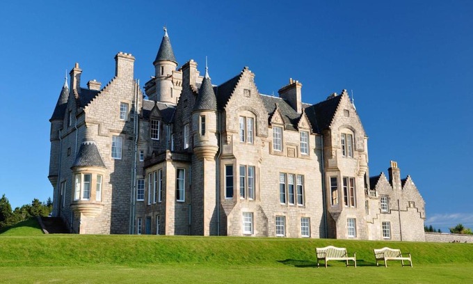 Ulva Bed & Breakfast | Experience Glengorm Castle: Family & Pet Friendly Retreat